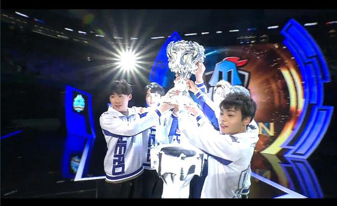 甚至在场上 甚至在场上