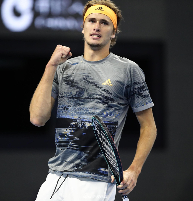 使得他在众 使得他在众