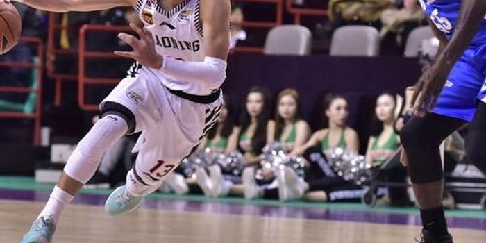 势奠定了基 势奠定了基